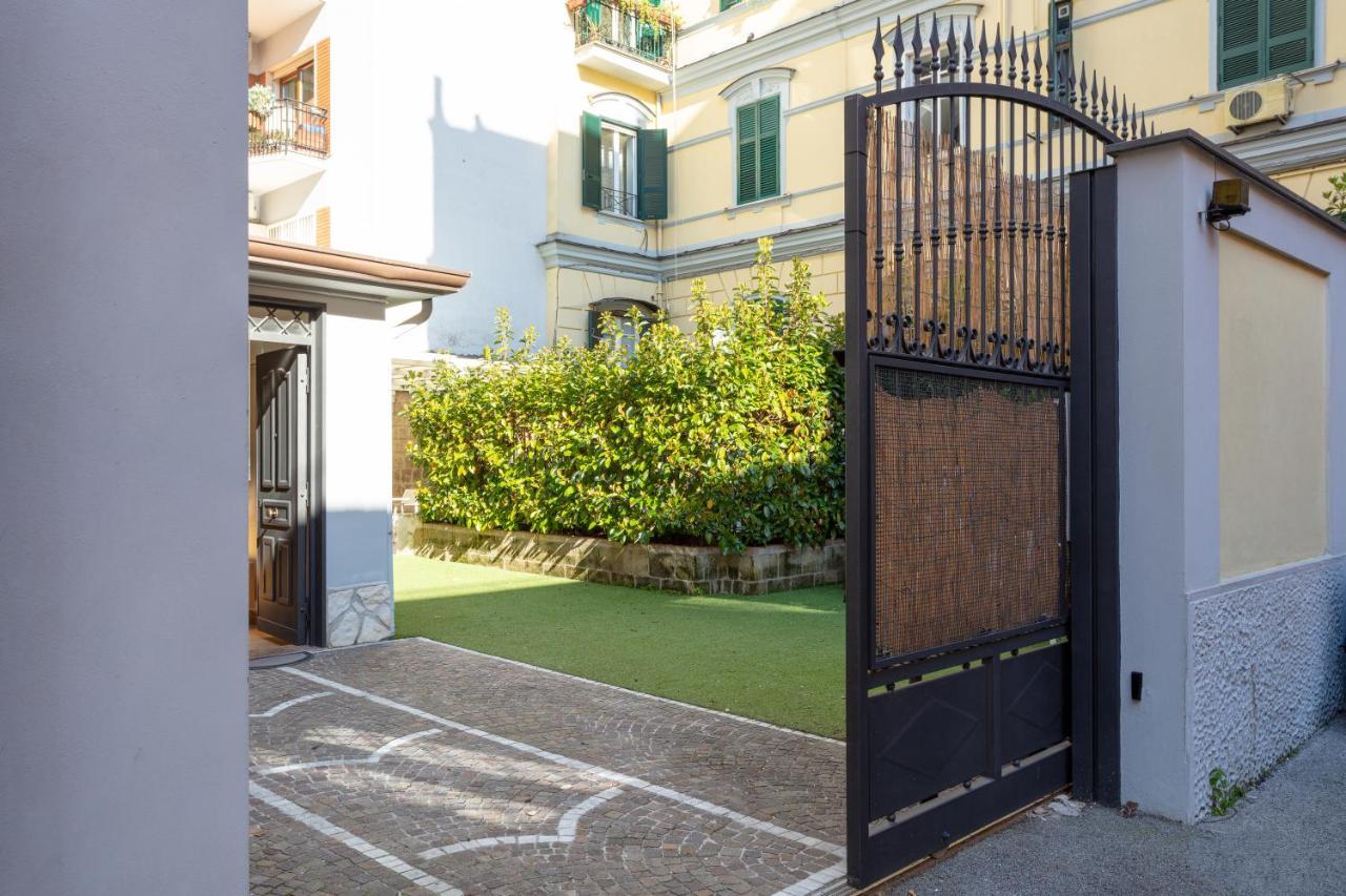 Appartamento Il Giardino di Bobò by Starguest Napoli Esterno foto
